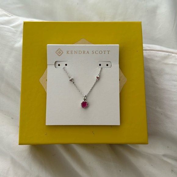 Kendra Scott Necklace NWT - Picture 1 of 3